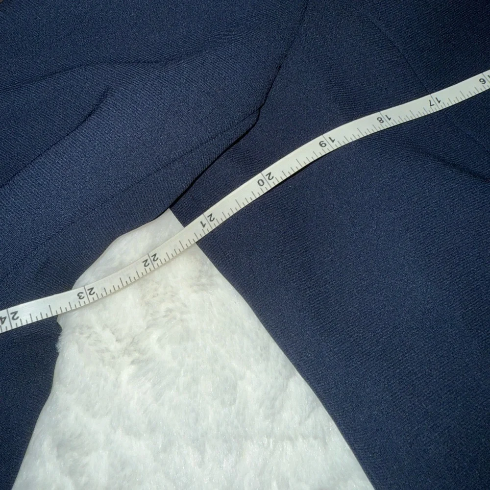 2 x 20$ Evan Picone Women's Navy Blazer with Brown Buttons Size 14